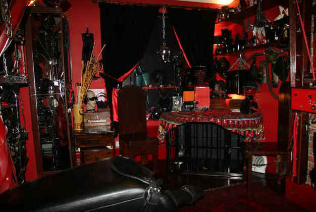 The Reception Room at London Dungeon Hire