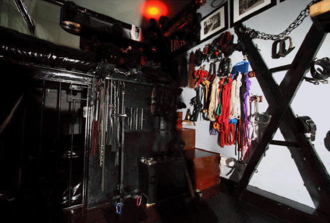 vip room oslo bdsm sex vip room oslo bdsm sex
