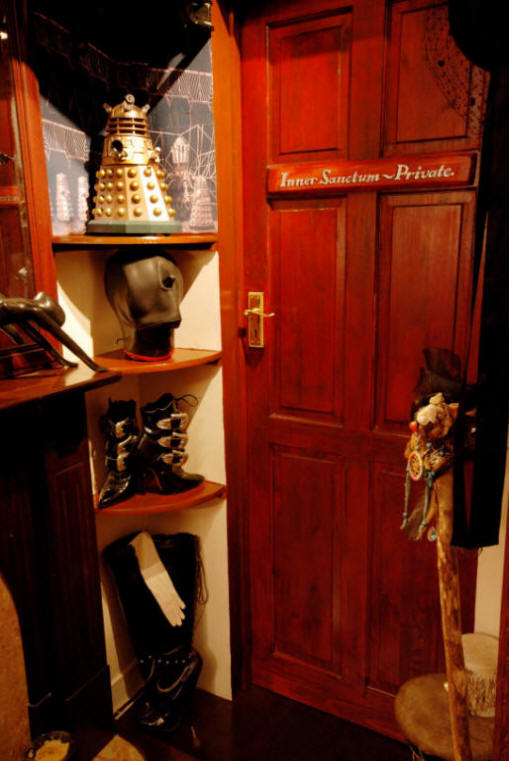 The Inner Sanctum; London Dungeon Hire